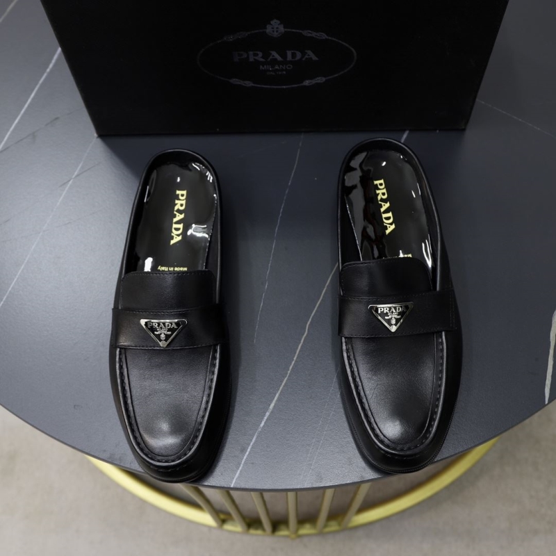 Pra*a leather shoes